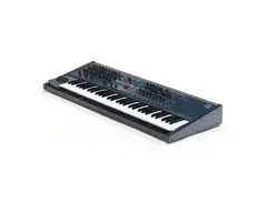 Waldorf Q 32-voice