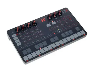 IK Multimedia UNO Synth