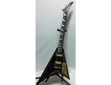 Jackson RR3 Black w/Gold Pinstripes