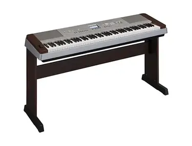 Yamaha DGX640W Digital Piano