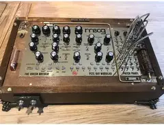 Moog Queen Mother main image
