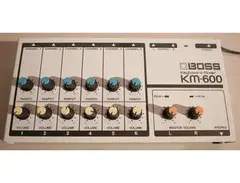 Boss KM-600