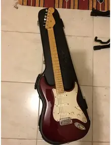 Fender American Deluxe Stratocaster 1998-1999