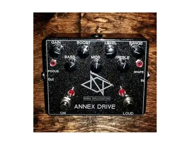 Nuñez Amplification Annex Bass Channel