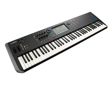 Yamaha MODX7 Synthesizer