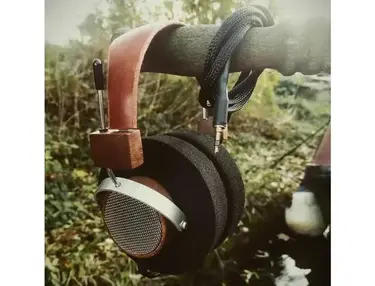 Hyland Saturn Headphone
