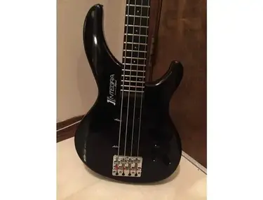 Aria Integra Bass