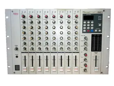 Akai MPX820