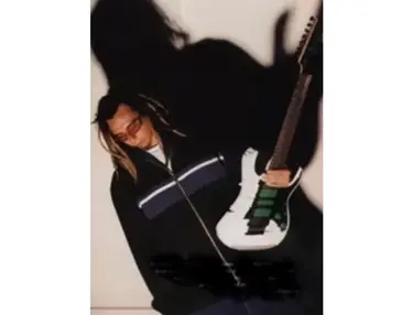 Ibanez Universe UV70P-BK Color
