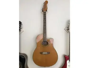 Fender Montara