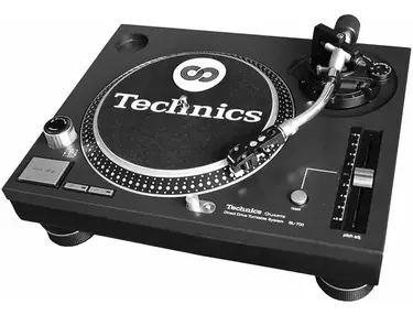 Technics SL-700 Turntable