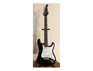 Silvertone Stratocaster
