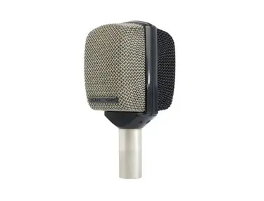 AKG D12 E
