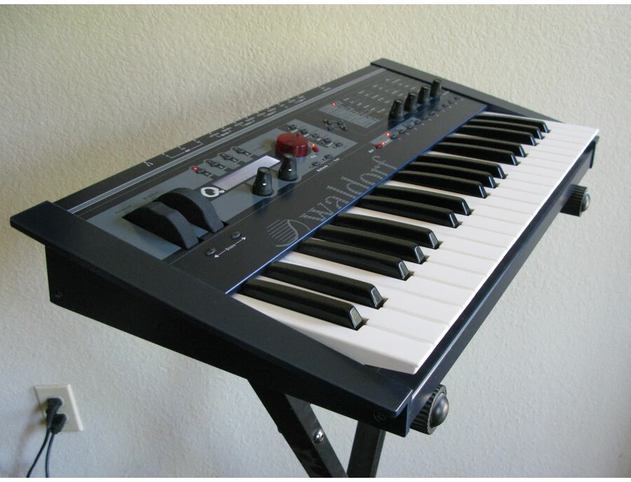 Waldorf Micro Q Keyboard Synthesizer - What To Know & Where To Buy Waldorf Micro Q Keyboard Synthesizer - What To Know & Where To Buy