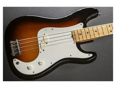 Squier Bullet Bass