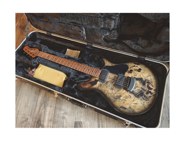 Music Man Valentine Buckeye Burl