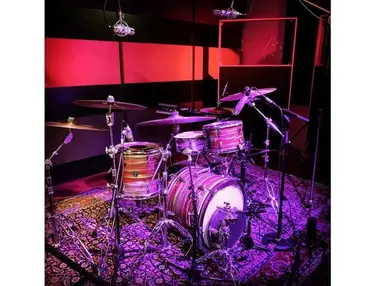 Arai Vintage Drums