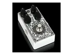 Moollon Tremolo MK II is a newer version of Moollon Tremolo MKI
