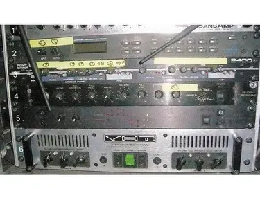 RSP 2400 Hush/Enhancer/Exciter