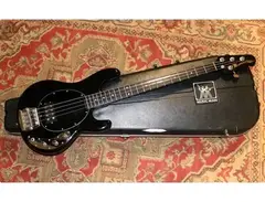 Ernie Ball Music Man Cutlass 1 Bass