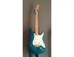 Fender American Deluxe Stratocaster 2001 main image