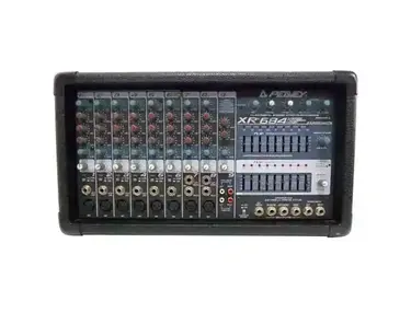 Peavey xr 684 powered mixer