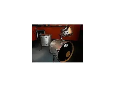 DW Silver Sparkle Drum Kit
