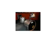 DW Silver Sparkle Drum Kit
