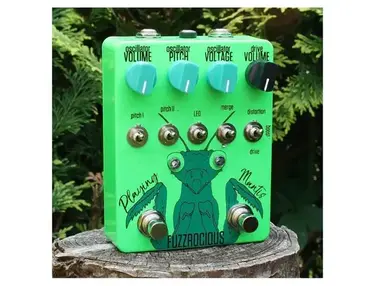 Fuzzrocious Playing Mantis Screenprinted