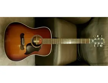 Gibson Custom Shop Songwriter Performer Mapleburst Limited