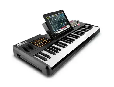 Akai Synthstation 49