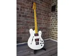 Fender Starcaster Bass