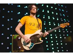 Fender Mustang Bass (Custom Microtonal)