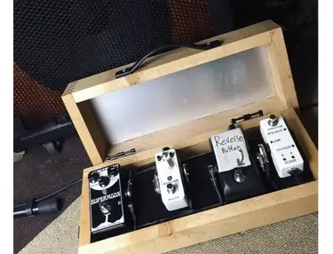 ILikeToMakeStuff Pedalboard