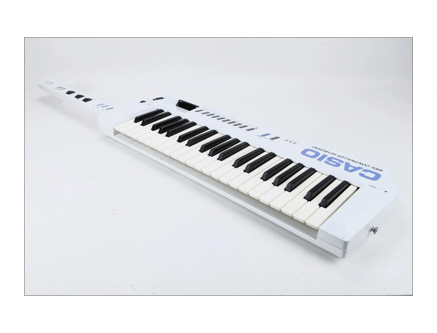 【レア・貴重】CASIO AZ-1 ショルダーキーボード　動作品　元箱あり CASIO ショルダーキーボード AZ-1 希少品 - メルカリ 鍵盤楽器