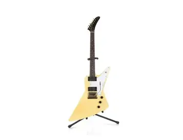Gibson Explorer 1983 with Kahler tremolo
