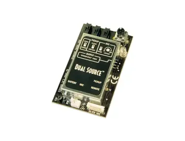 L.R. Baggs dual source system with element pickup and mic