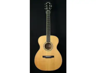 Larrivée Guitars OM-05 Mahogany  Acoustic Guitar