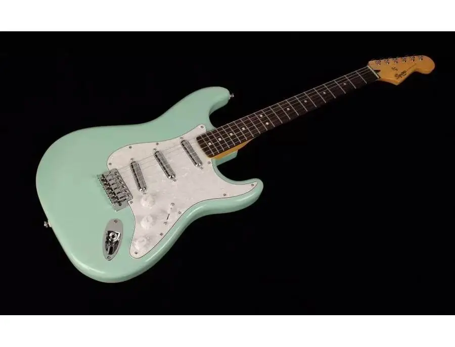 Squier Vint. Mod. Surf Stratocaster B - What To Know & Where To