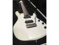 Ernie Ball Music Man JP7