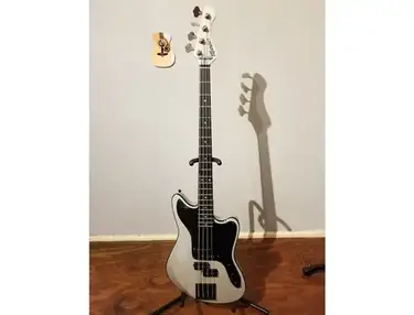 Moniker Zuma Bass