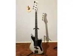 Moniker Zuma Bass main image