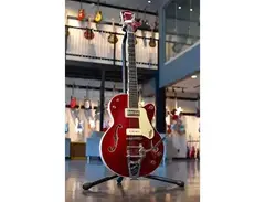 Gretsch G6115T-LTD15 Center Block Junior “Red Betty” with Bigsby Limited Edition 2016 Gretsch G6115T-LTD15 Center Block Junior “Red Betty” with Bigsby Limited Edition 2016