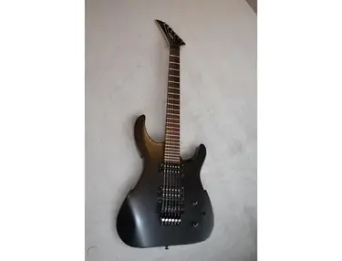 Peavey V type EXP Standard
