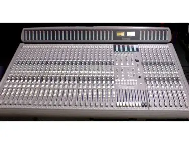 Soundtracs Topaz Project 8 32-Channel
