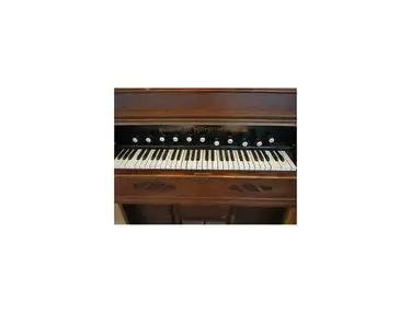M Horugel Hof Harmonium (11-stop version)