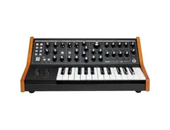 Moog Subsequent 25 Moog Subsequent 25