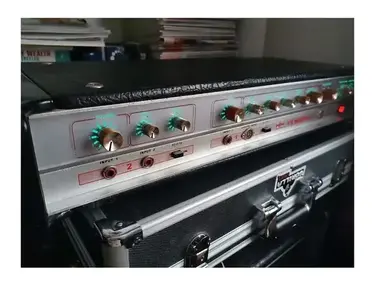 HH Electronics V-S Musician
