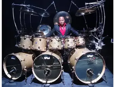 DW Jonathan Moffett's Gold Drum Kit