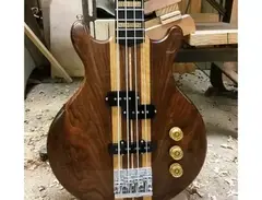JML Instruments Double Cutaway Bass
